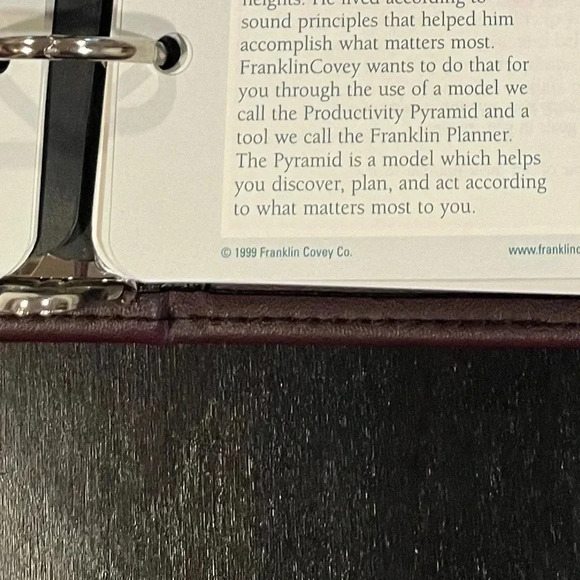 Vintage Franklin Covey Day Runner Style Binder Planner Faux Leather with Inserts - Picture 9 of 15